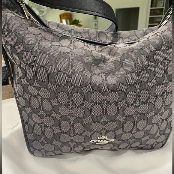Coach Handbags - Coach Purse
